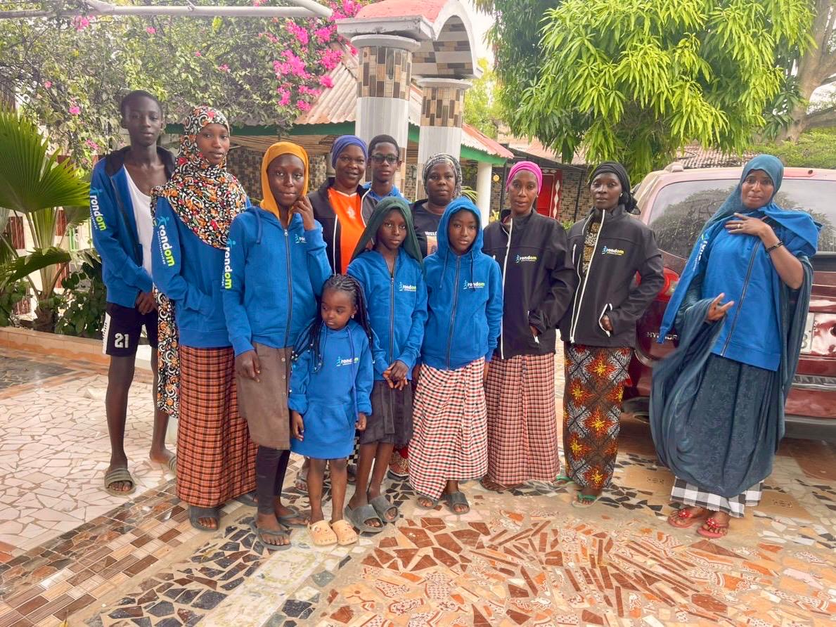 WhatsApp Image 2025-11-27 at 07.37.32